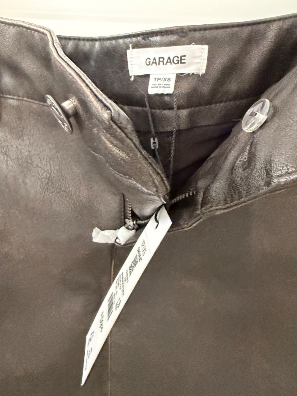 Garage skort - Picture 5 of 6